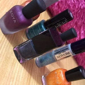 COVERGIRL Makeup - Nail enamels all 7 pcs COVERGIRL Makeup - Nail enamels all 7 pcs